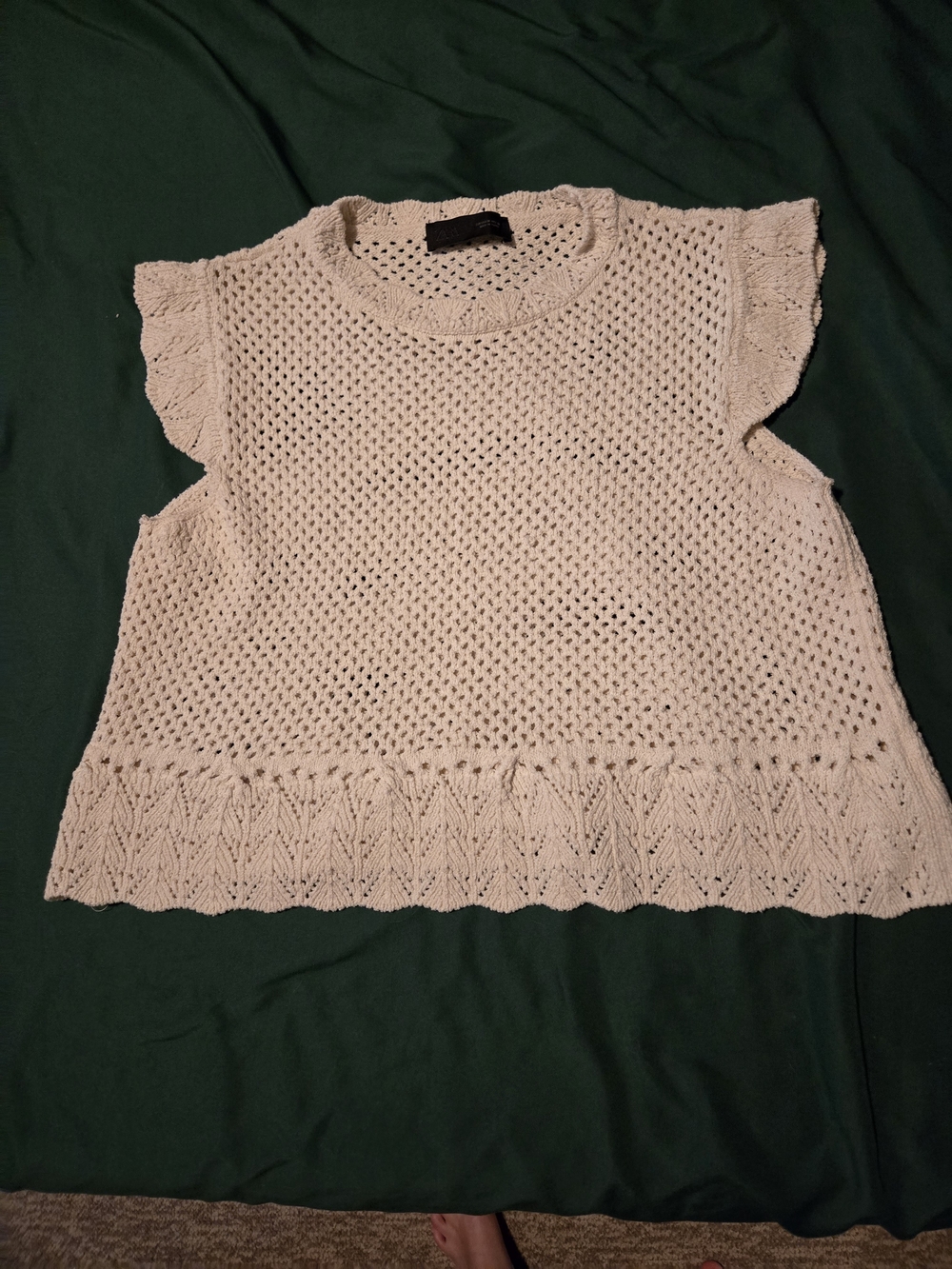 Zara Cream Crochet Knit Ruffle Sleeve Top Size Medium